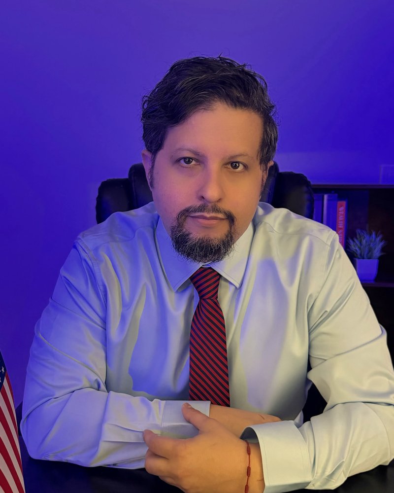Abogado Gustavo A. Vélez